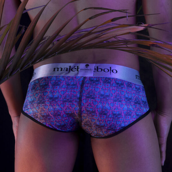 imagen frontal brief reflex malébolo underwear con modelo posterior